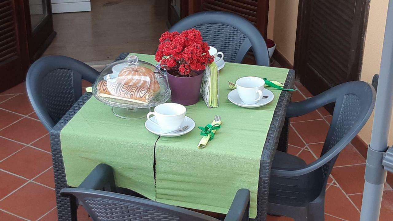 La Castellana Apartment Salerno Bagian luar foto